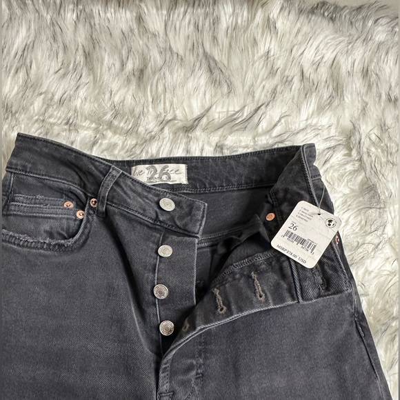 NEW, Free People We The Free Zuri Size 26 Mom Jeans Dusty Roads - Picture 5 of 6